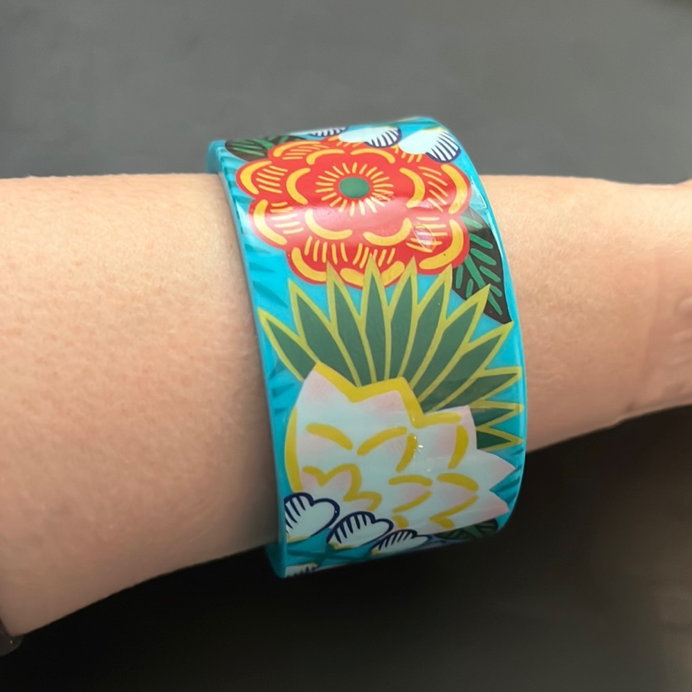 Vintage Plastic Bangle Bracelet, Floral, Teal, Tropical, Hawaiian, Retro, Boho